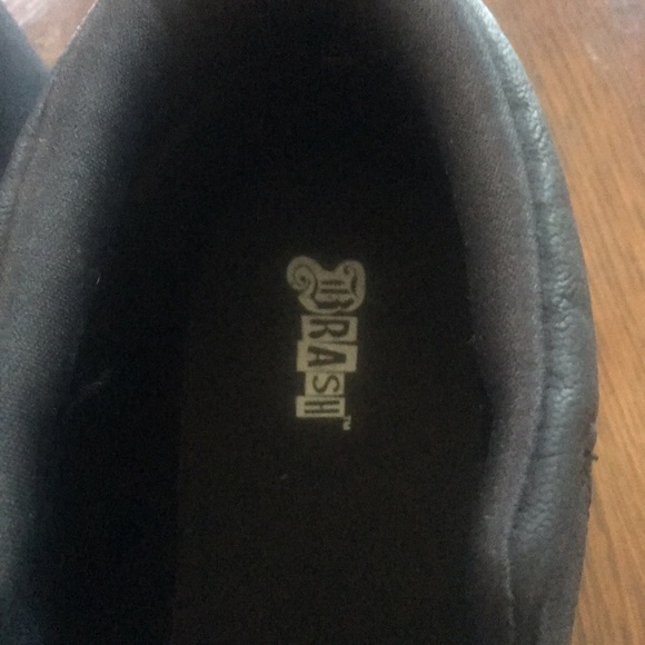 Shoes - Picture 4 of 4